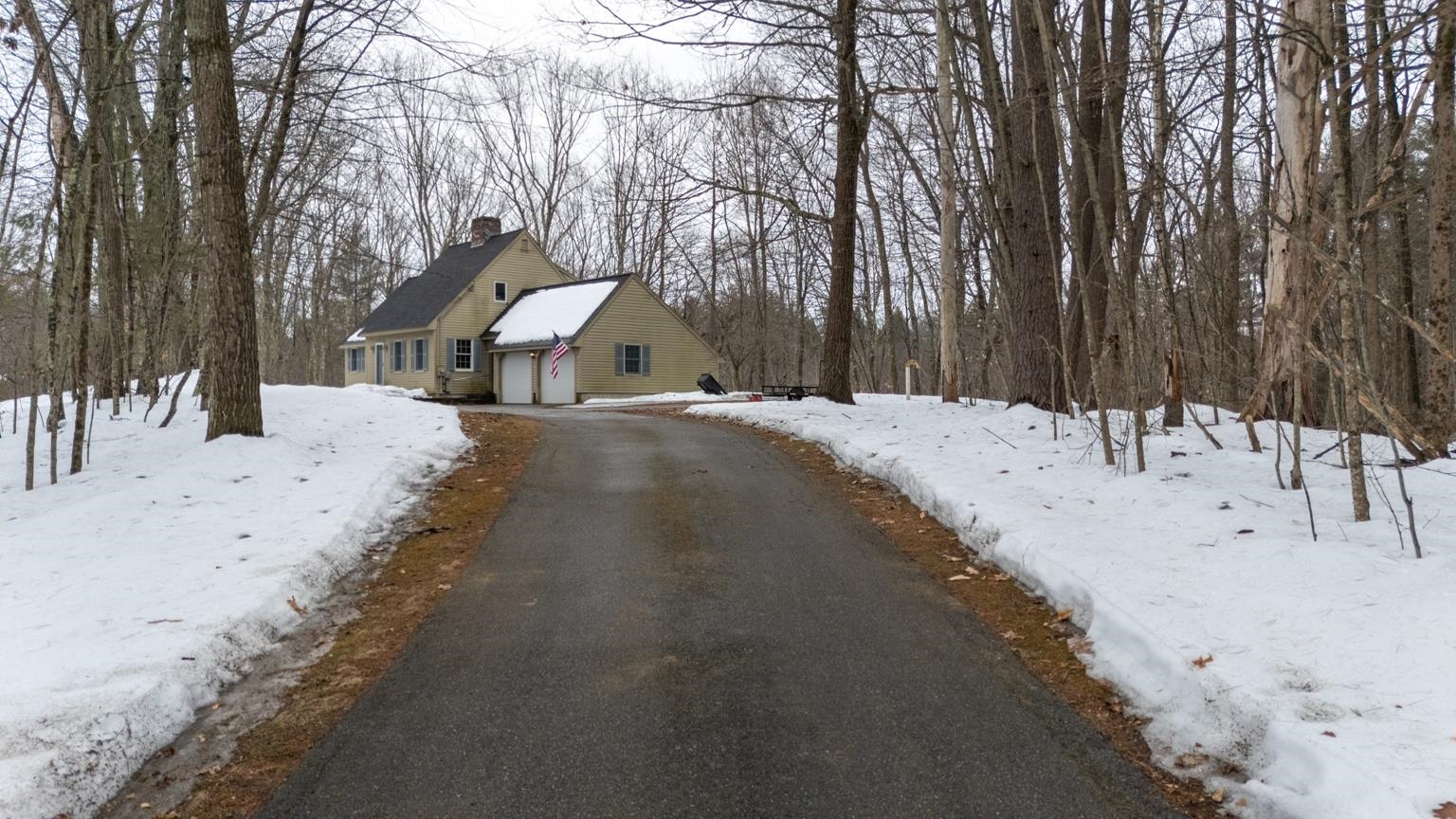 26 Phillips Road Sandown, NH 03873 - Photo 35 of 36 Gallery Image 35