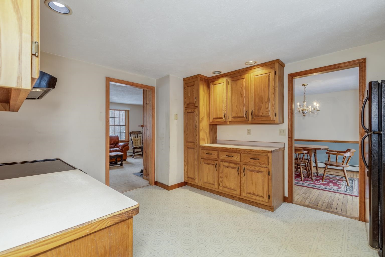 26 Phillips Road Sandown, NH 03873 - Photo 8 of 36 Gallery Image 8