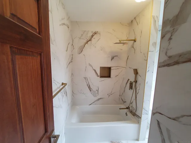 $1,700 | 347 Alden Avenue, Unit 3, New Haven, CT 06515