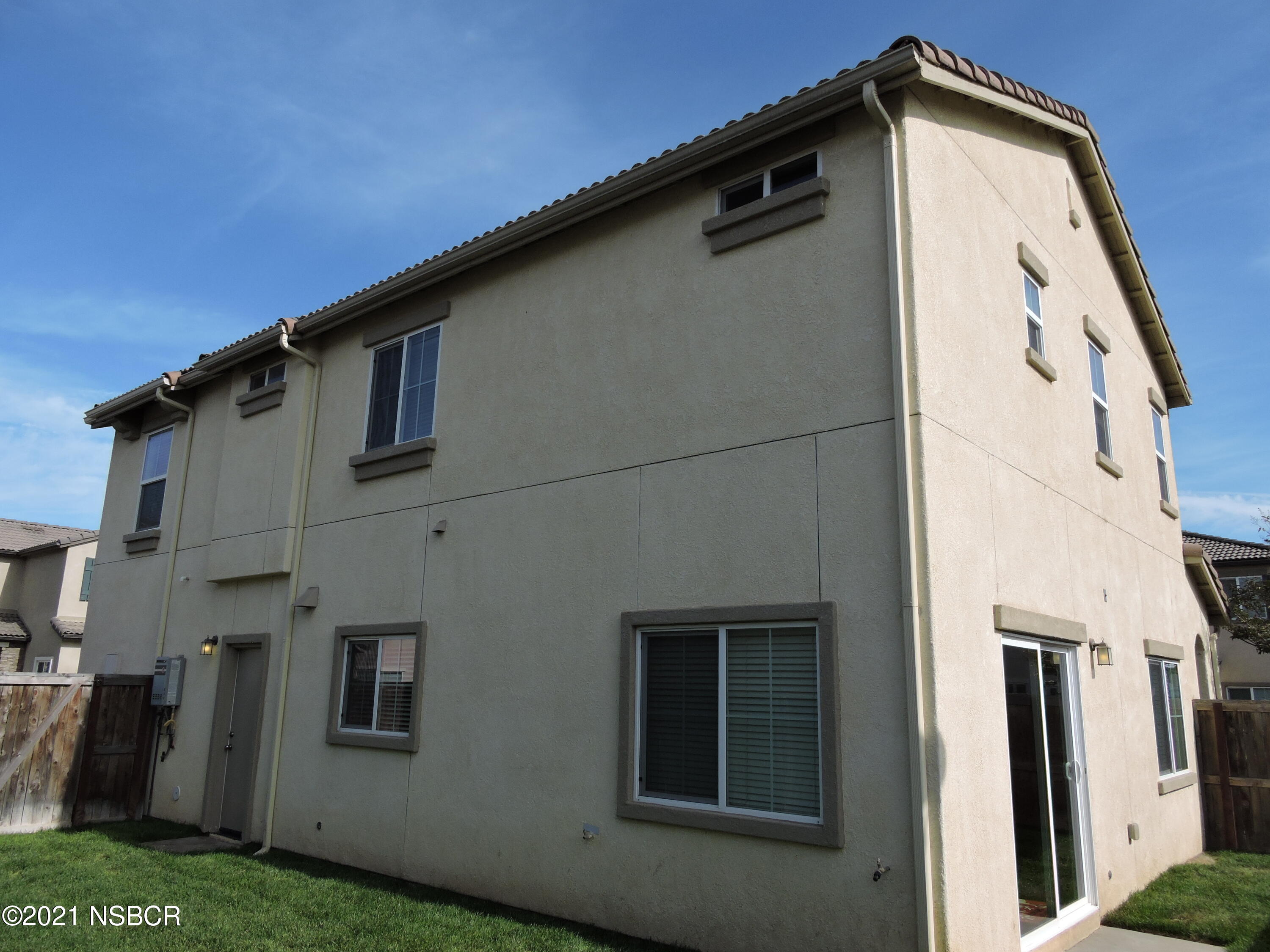 2000 Green Ridge Circle Lompoc, CA 93436 - Photo 15 of 20 Back of home
