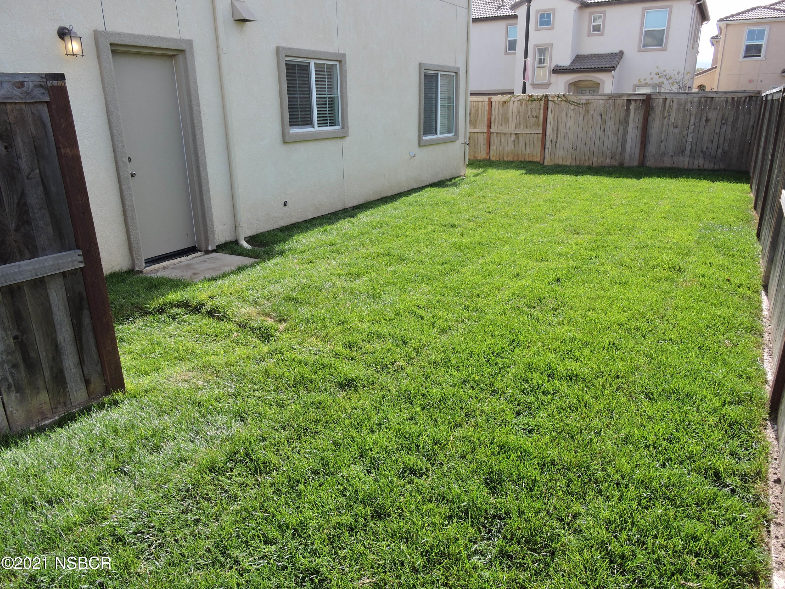 2000 Green Ridge Circle Lompoc, CA 93436 - Photo 17 of 20 Good size back yard