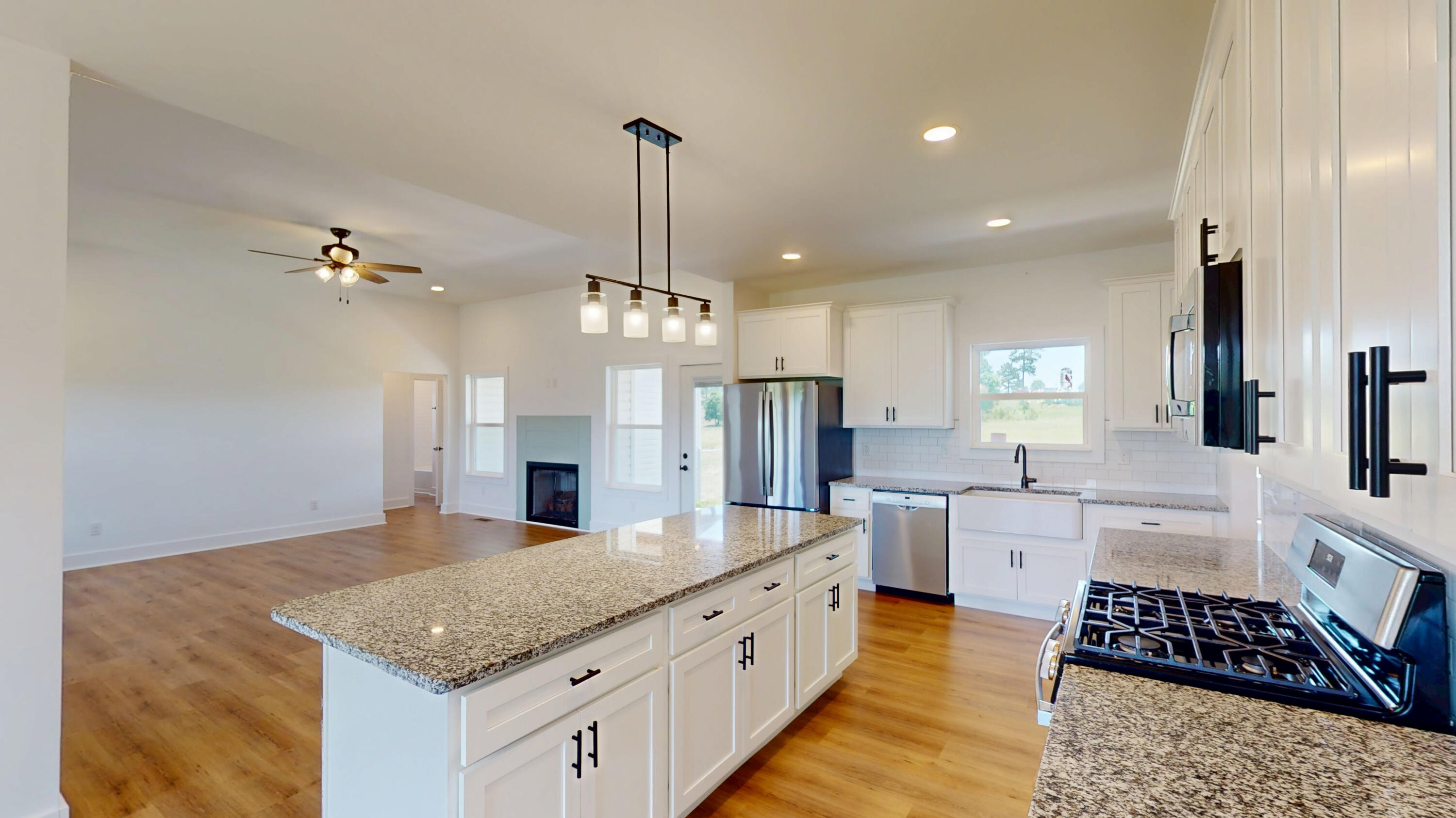 325 Henderson Road Evensville, TN 37332 - Photo 10 of 35 9-Kitchen 1.5