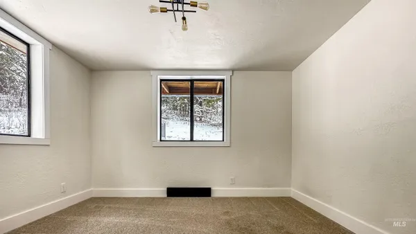 $449,900 | 5 Pump House Road, Garden Valley, ID 83622