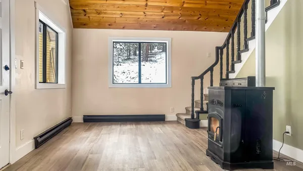 $449,900 | 5 Pump House Road, Garden Valley, ID 83622