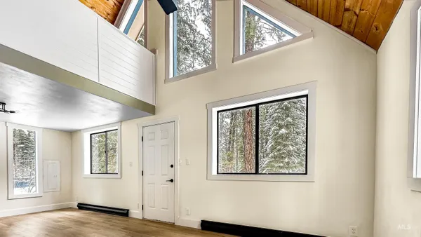 $449,900 | 5 Pump House Road, Garden Valley, ID 83622