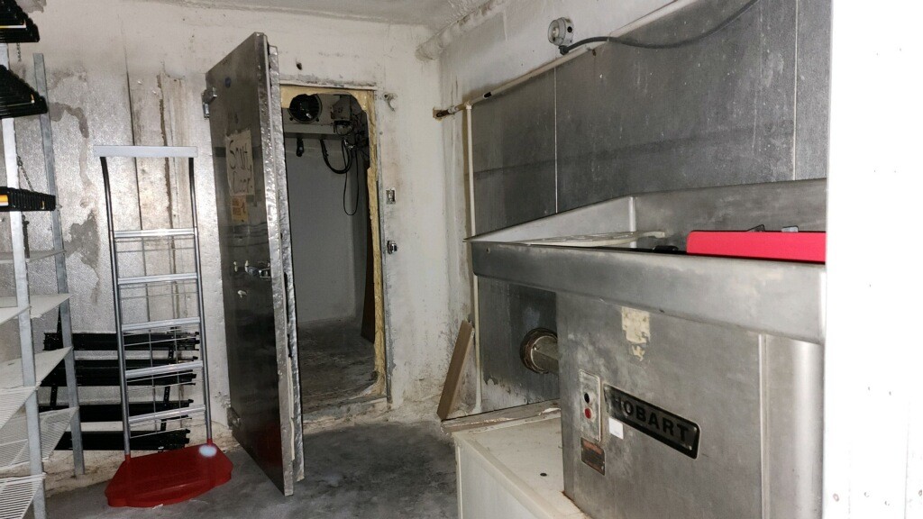 636 Main Street Friendship, TN 38034 - Photo 11 of 17 a bathroom with a shower