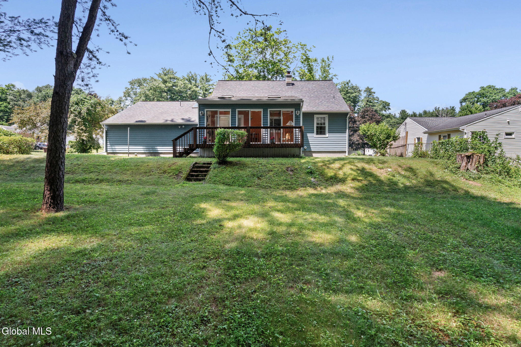 7 Pinewood Road Guilderland, NY 12084 - Photo 6 of 36 33-web-or-mls-7-pinewood-rd