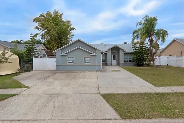 $360,000 | 233 Red Maple Drive, Kissimmee, FL 34743