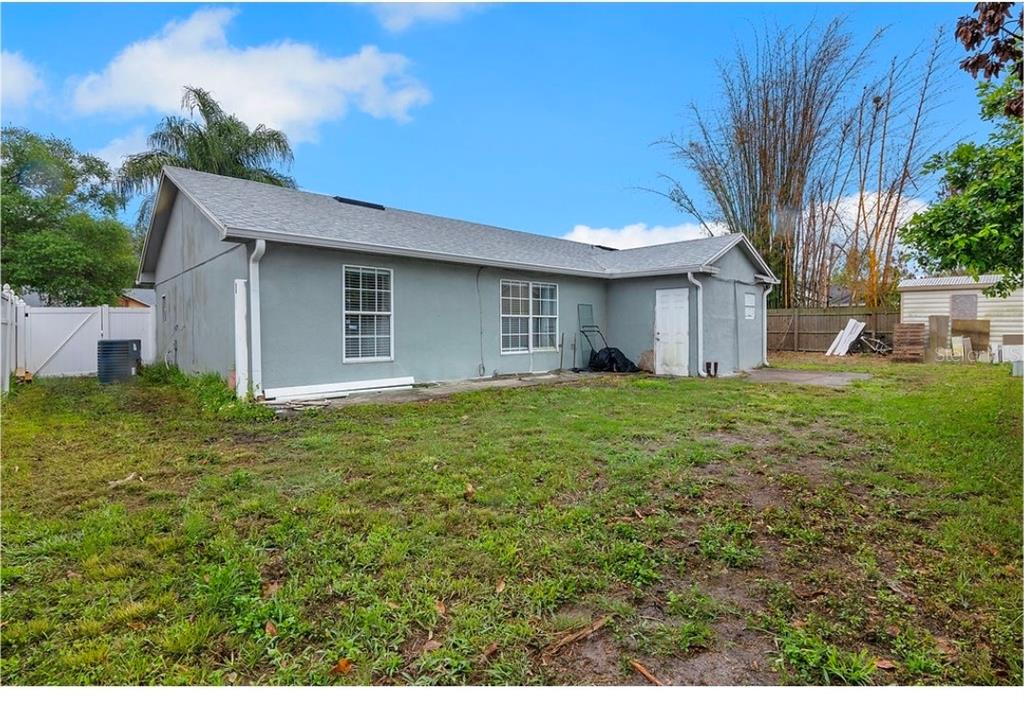 233 Red Maple Drive Kissimmee, FL 34743 - Photo 10 of 22