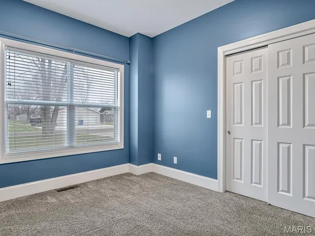 $320,000 | 1135 Nassau Drive, Edwardsville, IL 62025