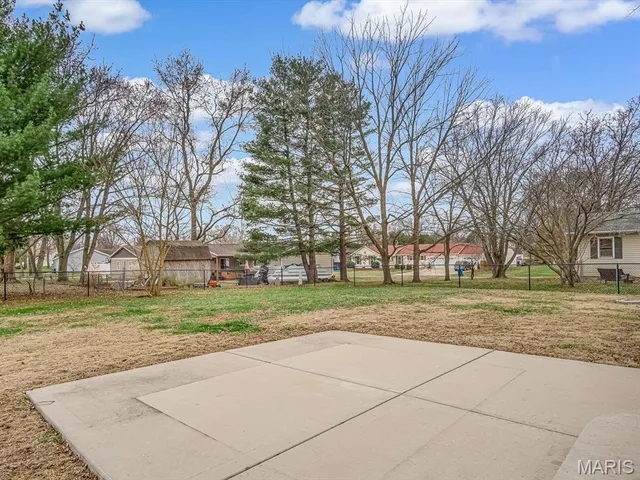 $320,000 | 1135 Nassau Drive, Edwardsville, IL 62025