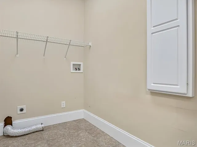 $320,000 | 1135 Nassau Drive, Edwardsville, IL 62025