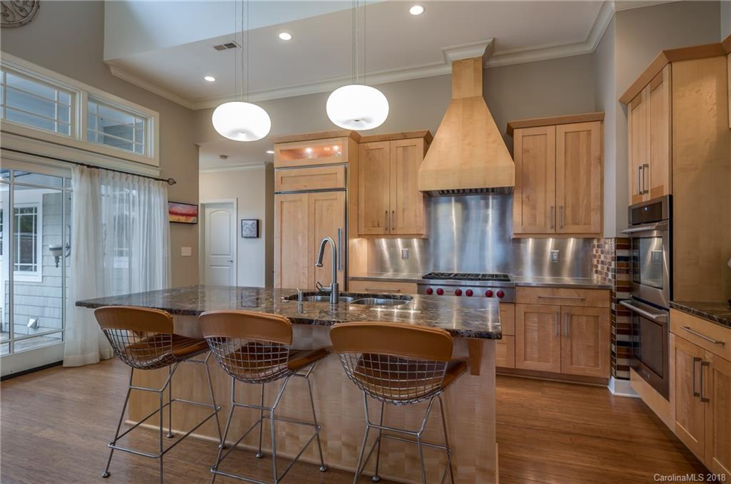 485 North Campbell Road Landrum, SC 29356 - Photo 5 of 22 a kitchen with stainless steel appliances a stove a sink dishwasher and a refrigerator