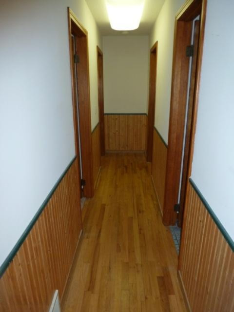 343 North Broton Road Muskegon, MI 49442 - Photo 13 of 24 13-Hallway