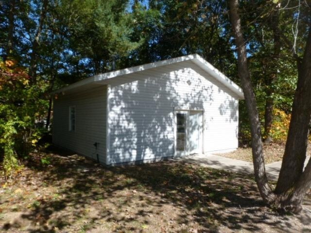 343 North Broton Road Muskegon, MI 49442 - Photo 22 of 24 22-Shed