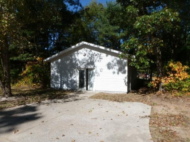 343 North Broton Road Muskegon, MI 49442 - Photo 23 of 24 23-Shed(2)