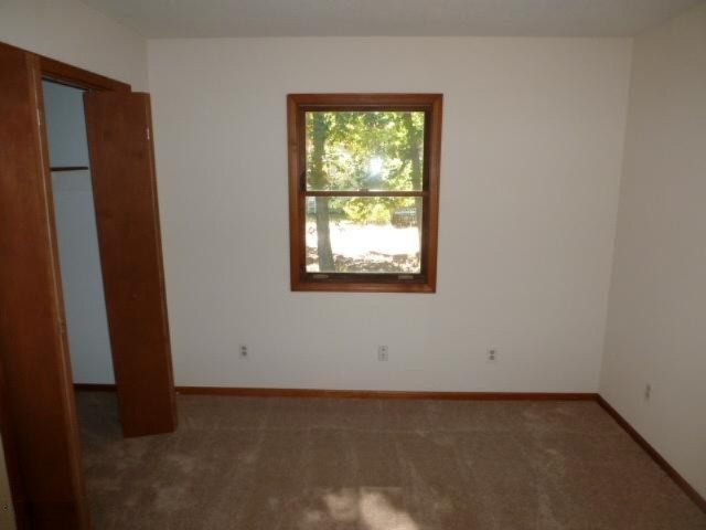 343 North Broton Road Muskegon, MI 49442 - Photo 10 of 24 10-Bedroom 2(2)