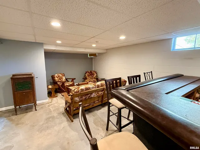 $139,500 | 824 9th Avenue, Fulton, IL 61252