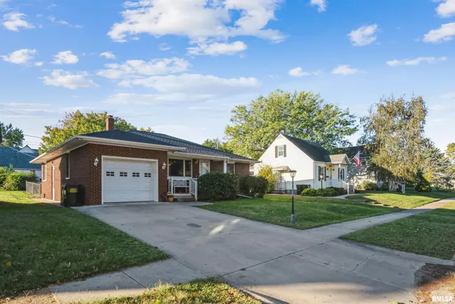 $139,500 | 824 9th Avenue, Fulton, IL 61252