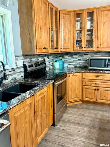 $139,500 | 824 9th Avenue, Fulton, IL 61252