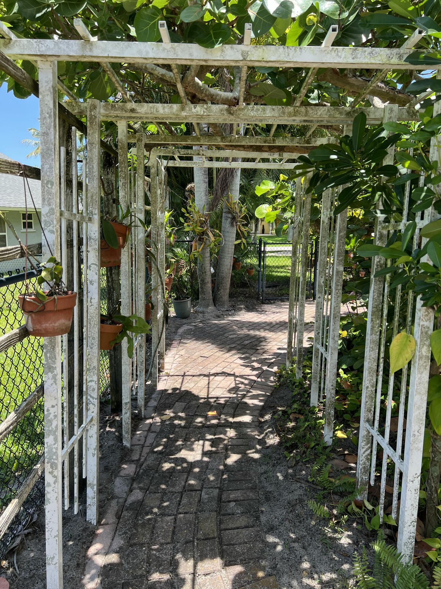 4292 Southeast Rainbows End Stuart, FL 34997 - Photo 46 of 56 Path to Tiki _2977