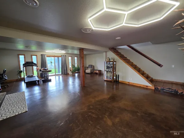 $894,500 | 131 Beaver Nob Drive, Kamiah, ID 83536