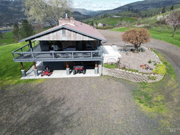 $894,500 | 131 Beaver Nob Drive, Kamiah, ID 83536