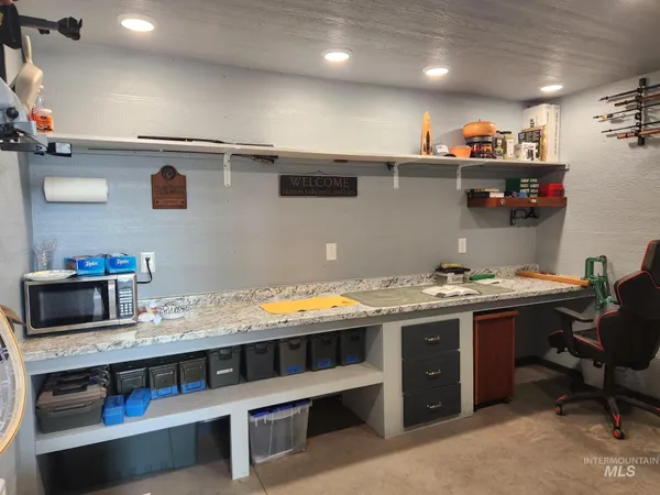 $894,500 | 131 Beaver Nob Drive, Kamiah, ID 83536
