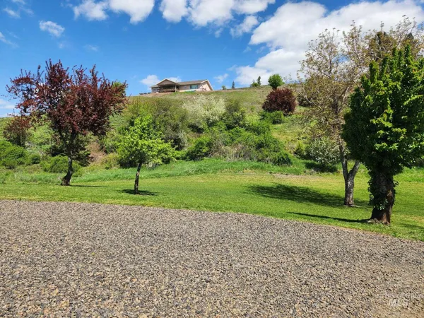 $894,500 | 131 Beaver Nob Drive, Kamiah, ID 83536