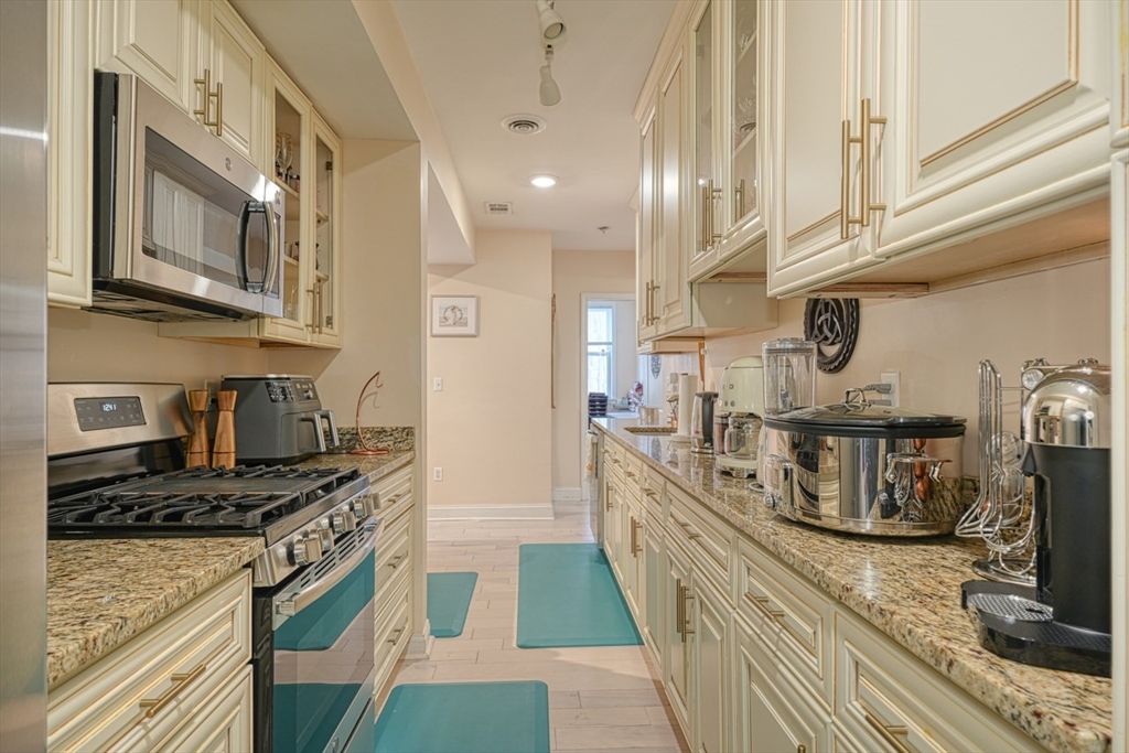 10 Riverbank Road, Unit 1 Maynard, MA 01754 - Photo 10 of 28 Gallery Image 10