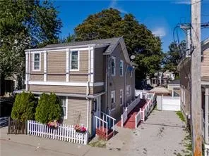 $875,000 | 57 Gould Street, Newport, RI 02840