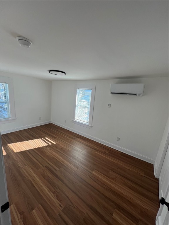 57 Gould Street Newport, RI 02840 - Photo 12 of 18