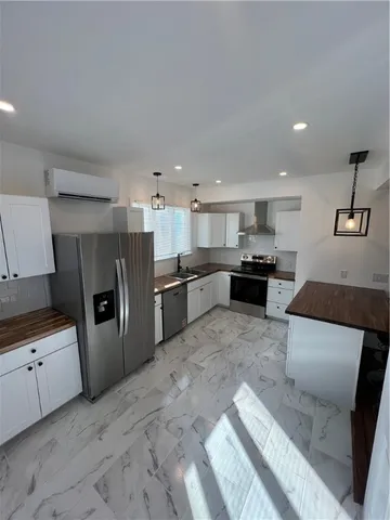 $875,000 | 57 Gould Street, Newport, RI 02840