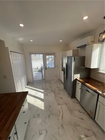 $875,000 | 57 Gould Street, Newport, RI 02840