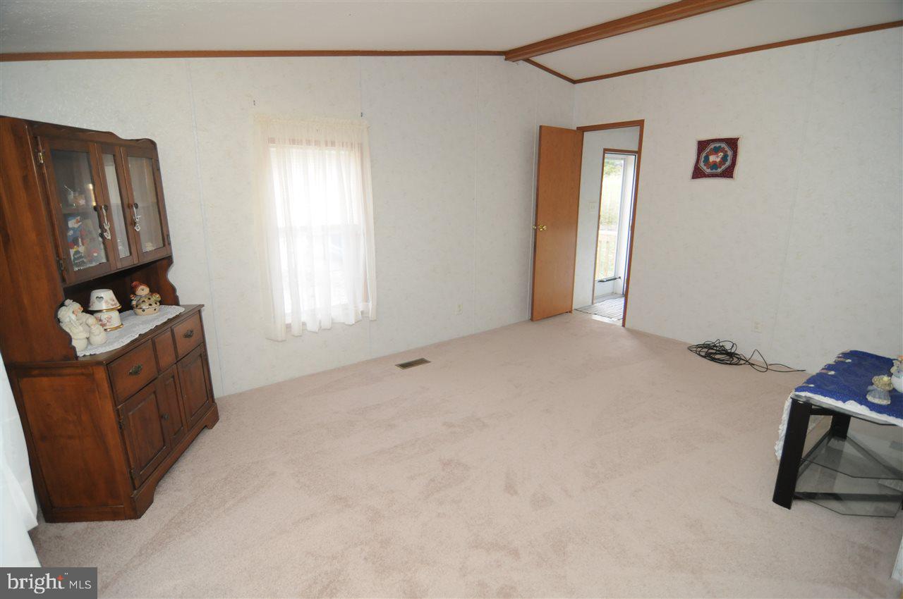 426 Deer Road Fawn Grove, PA 17321 - Photo 4 of 30 Gallery Image 4