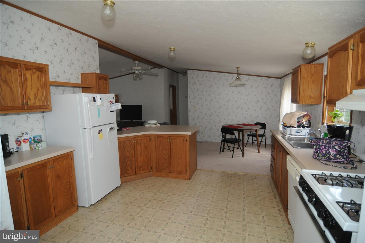 426 Deer Road Fawn Grove, PA 17321 - Photo 5 of 30 Gallery Image 5