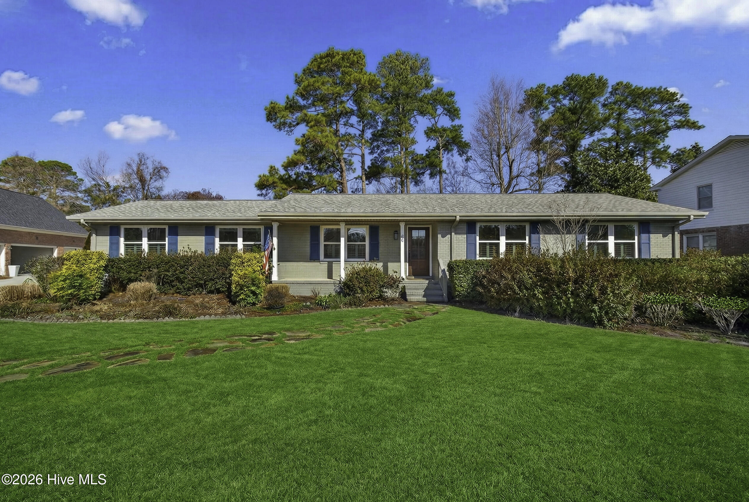 225 Tanbridge Road Wilmington, NC 28405 - Photo 1 of 47 225TanbridgeRoad-2_Grass