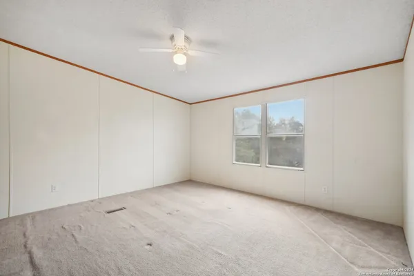 $240,000 | 140 Lake Terrace Drive, Lakehills, TX 78063