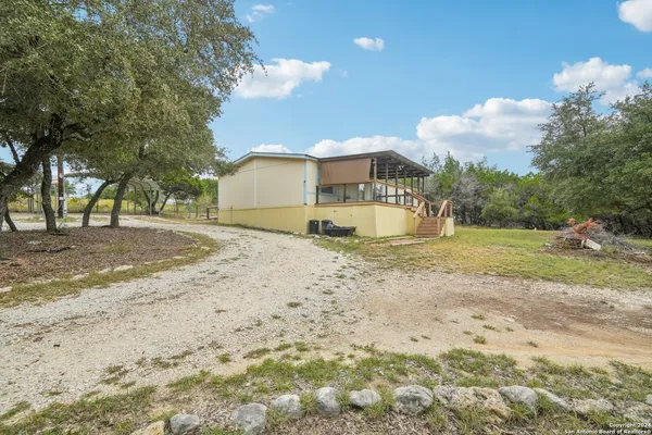 $240,000 | 140 Lake Terrace Drive, Lakehills, TX 78063