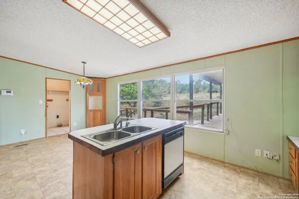 $240,000 | 140 Lake Terrace Drive, Lakehills, TX 78063