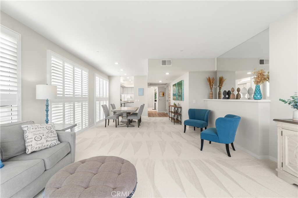 1927 Glendon Avenue, Unit 301 Los Angeles, CA 90025 - Photo 14 of 47