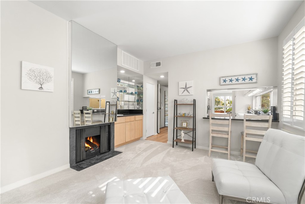 1927 Glendon Avenue, Unit 301 Los Angeles, CA 90025 - Photo 21 of 47