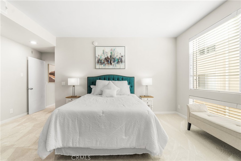 1927 Glendon Avenue, Unit 301 Los Angeles, CA 90025 - Photo 31 of 47