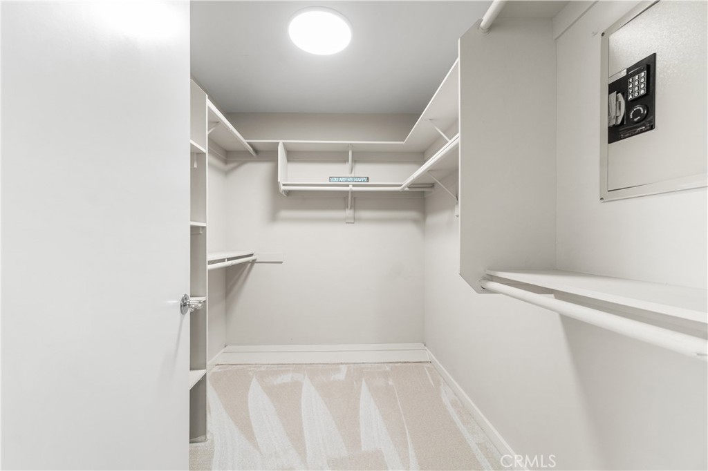 1927 Glendon Avenue, Unit 301 Los Angeles, CA 90025 - Photo 32 of 47