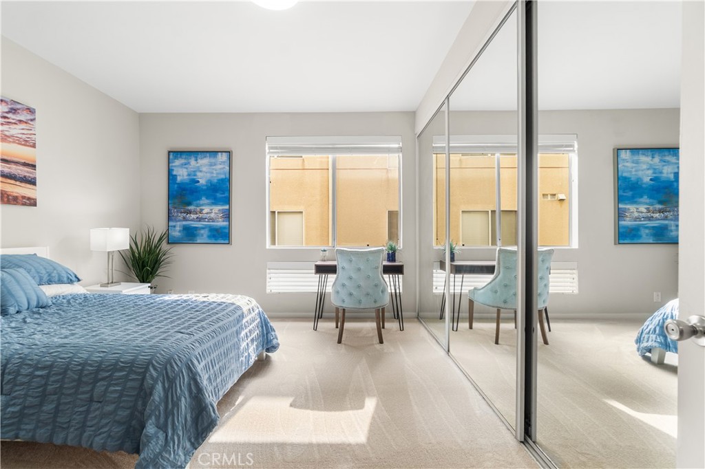 1927 Glendon Avenue, Unit 301 Los Angeles, CA 90025 - Photo 39 of 47