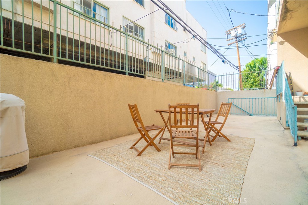 1927 Glendon Avenue, Unit 301 Los Angeles, CA 90025 - Photo 43 of 47 Communal back yard area