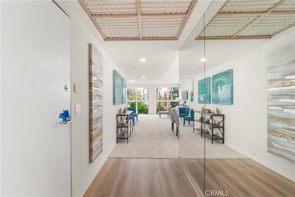 1927 Glendon Avenue, Unit 301 Los Angeles, CA 90025 - Photo 8 of 47