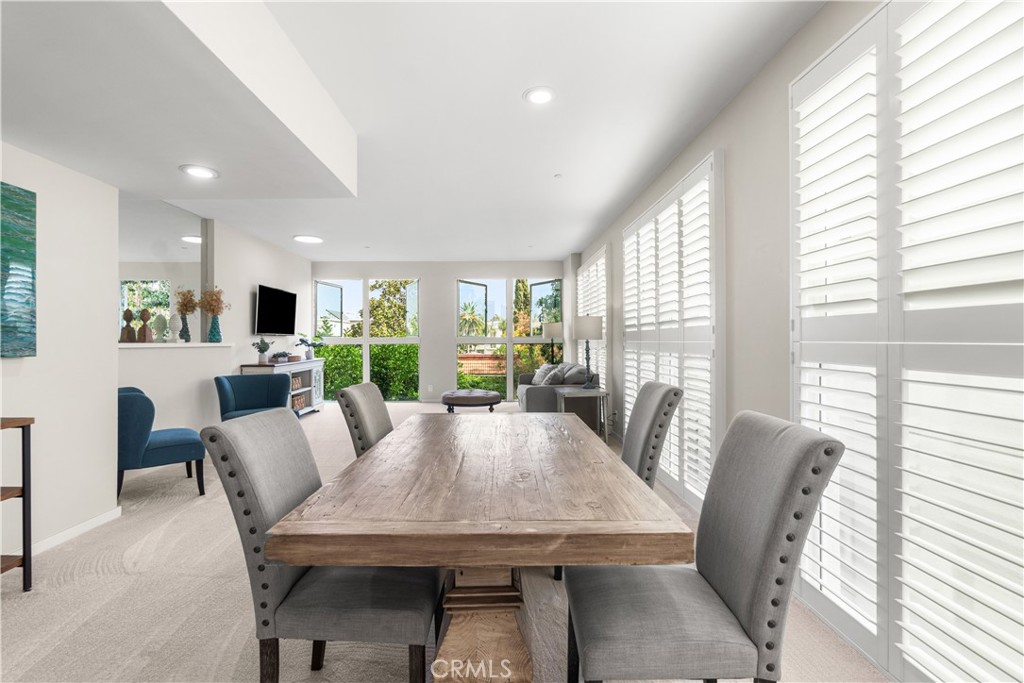 1927 Glendon Avenue, Unit 301 Los Angeles, CA 90025 - Photo 10 of 47