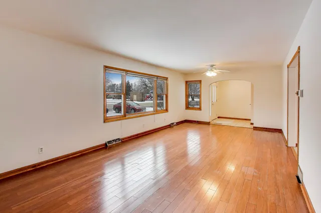 $290,000 | 6212 Main Street, Union, IL 60180