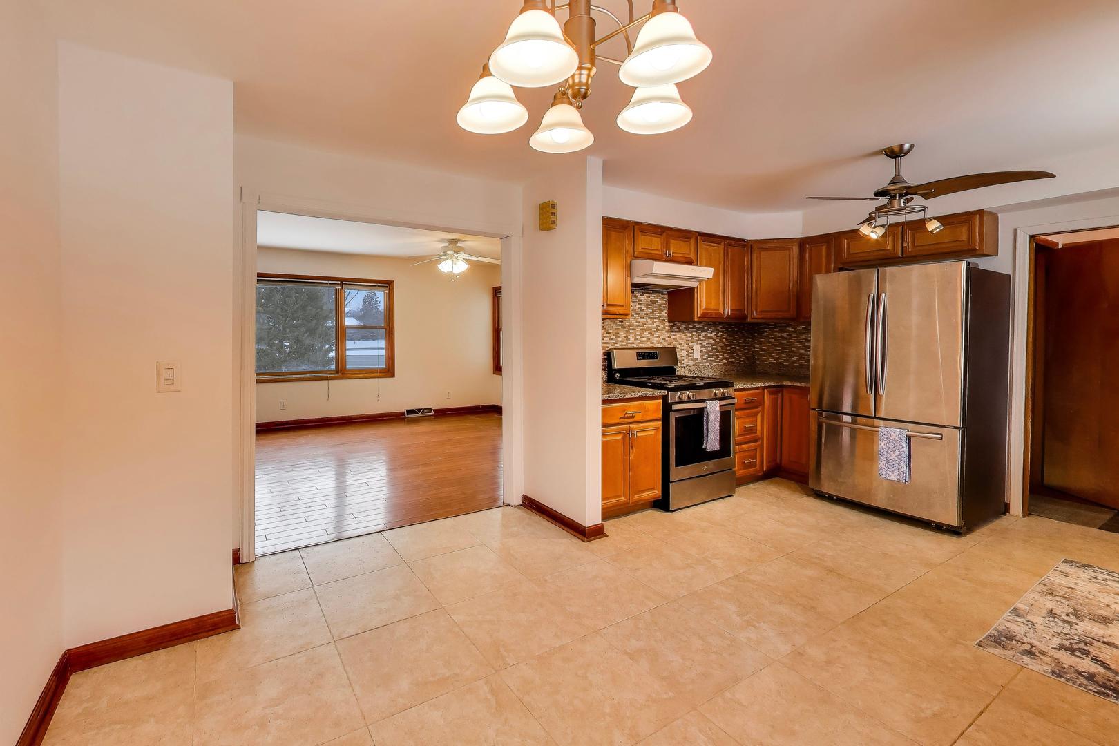 6212 Main Street Union, IL 60180 - Photo 6 of 33